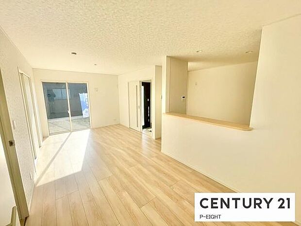 家族の笑い声が聞こえてきそうな、暖かい空間になっています。