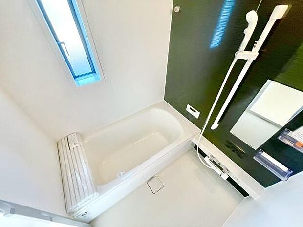 一坪サイズのお風呂で毎日の疲れを癒してください。