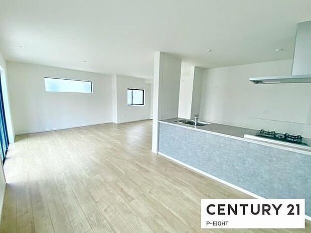 家族の笑い声が聞こえてきそうな、暖かい空間になっています。