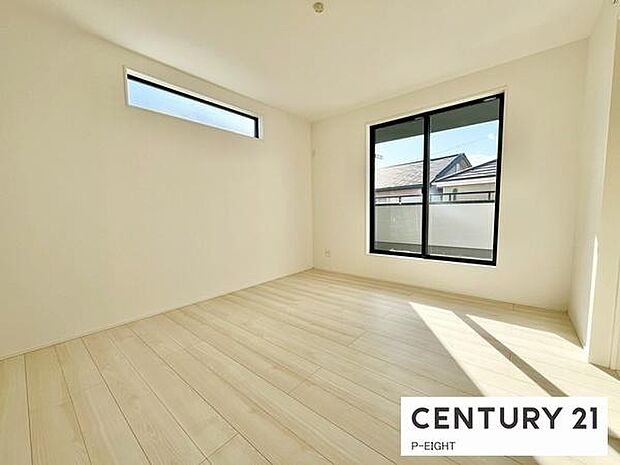 バルコニーに面している明るい部屋です!