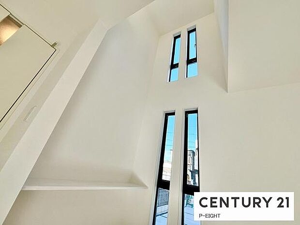 太陽光を取り込み、室内を明るくしてくれます!