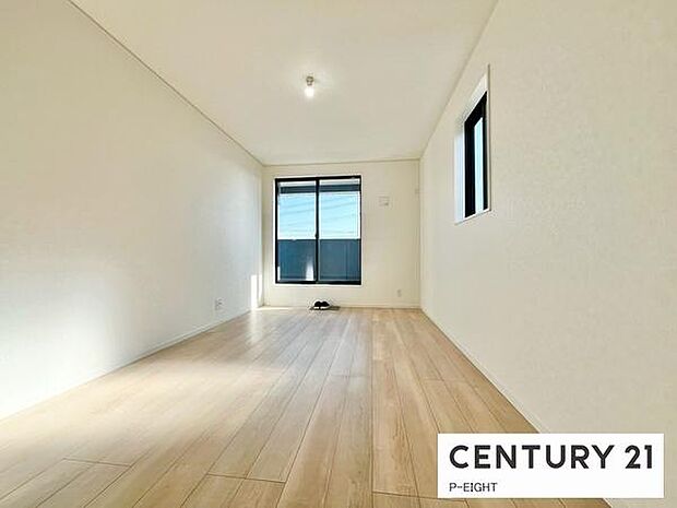 バルコニーに面している明るい部屋です！