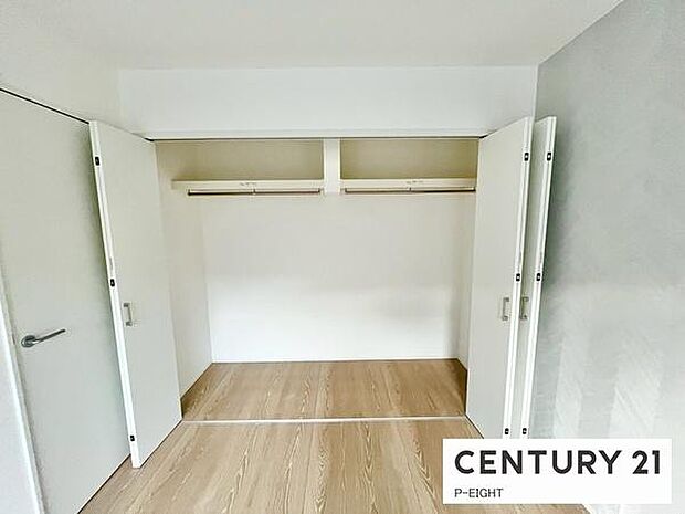 クローゼットでお部屋もスッキリ!