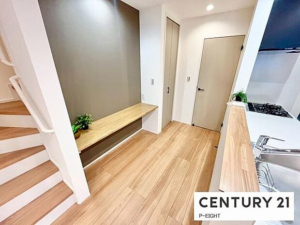 スタディーカウンターがあり、お子様の学習や在宅ワークに最適！