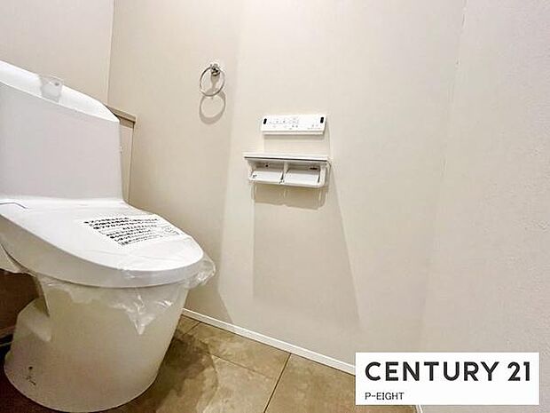 ウォシュレット付きの暖房便座で快適です！