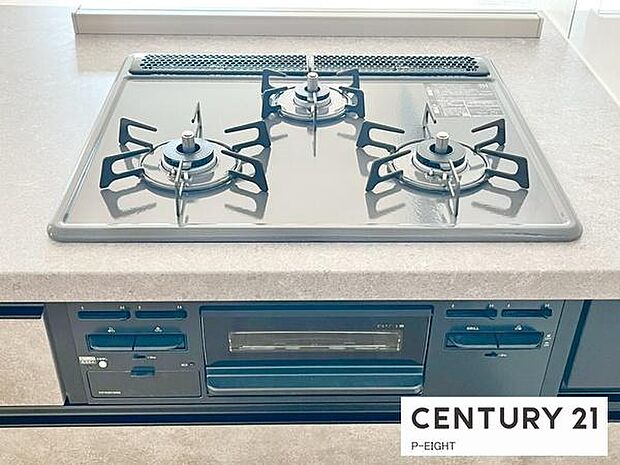 三口コンロで料理もはかどりますね!グリルもあります!