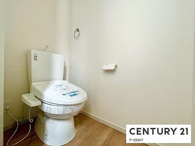 ウォシュレット付きの暖房便座で快適です!