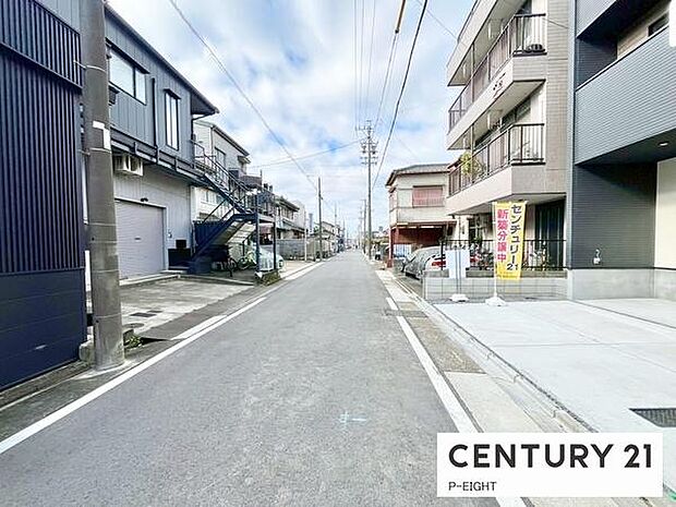 アスファルト舗装の道路です!