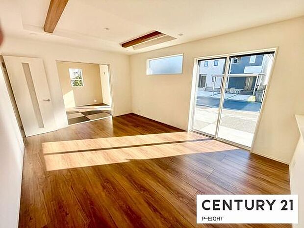 料理をしながらリビングを見渡せるつくりで、料理中も家族との会話がはずみます。