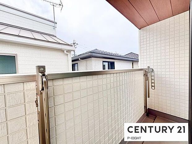 洗濯物は日当たりの良いバルコニーへ！