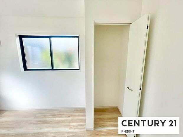 クローゼットでお部屋もスッキリ！