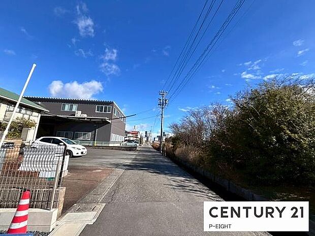 アスファルト舗装の道路です！