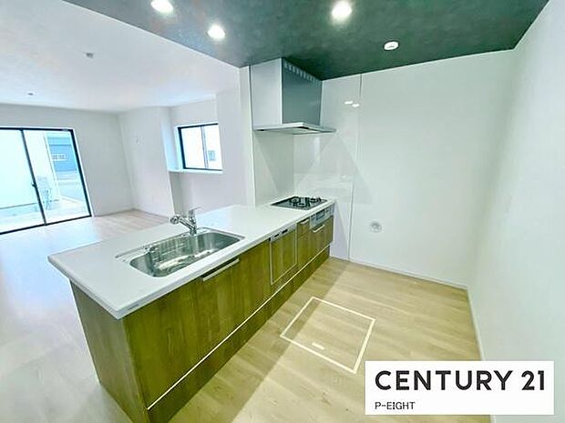 料理をしながらリビングを見渡せるつくりで、料理中も家族との会話がはずみます。