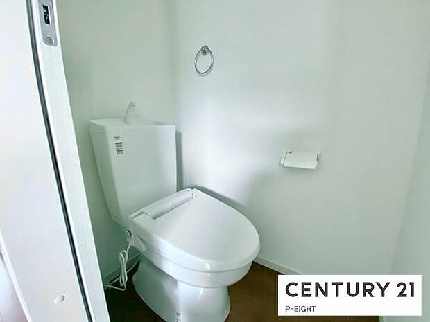 ウォシュレット付きの暖房便座で快適です！