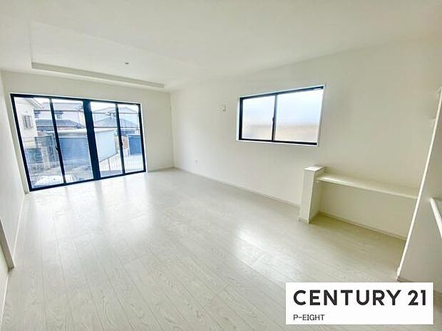 家族の笑い声が聞こえてきそうな、暖かい空間になっています。