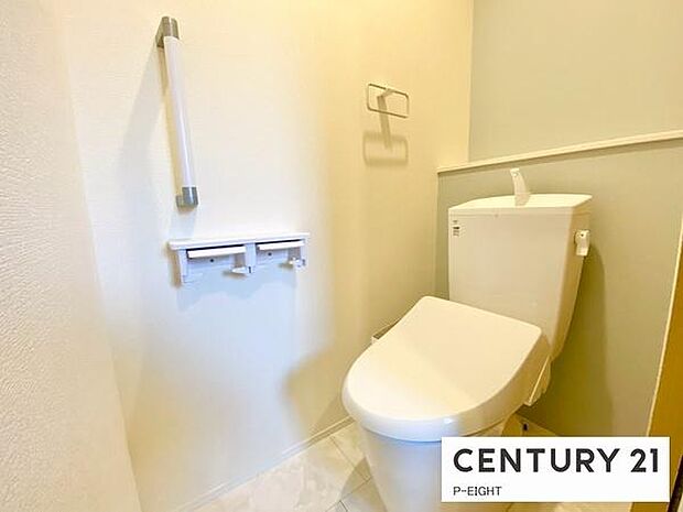 ウォシュレット付きの暖房便座で快適です!