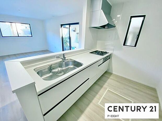 料理をしながらリビングを見渡せるつくりで、料理中も家族との会話がはずみます。