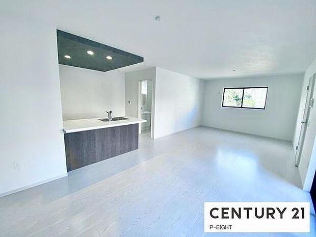 広々とした明るいリビングです！