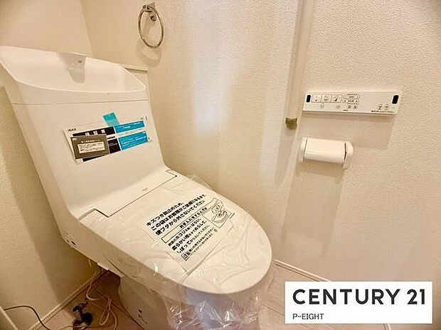 ウォシュレット付きの暖房便座で快適です！