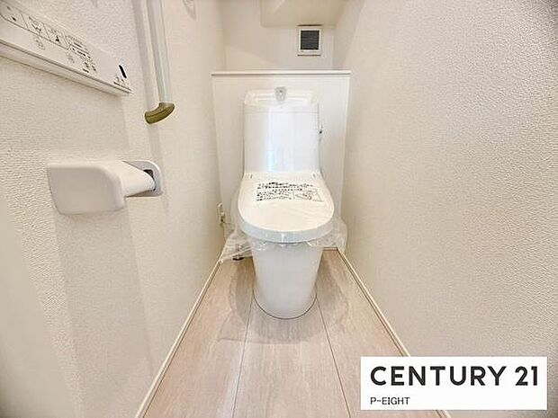 ウォシュレット付きの暖房便座で快適です！