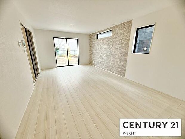 家族の笑い声が聞こえてきそうな、暖かい空間になっています。