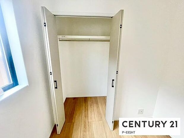 クローゼットでお部屋もスッキリ！