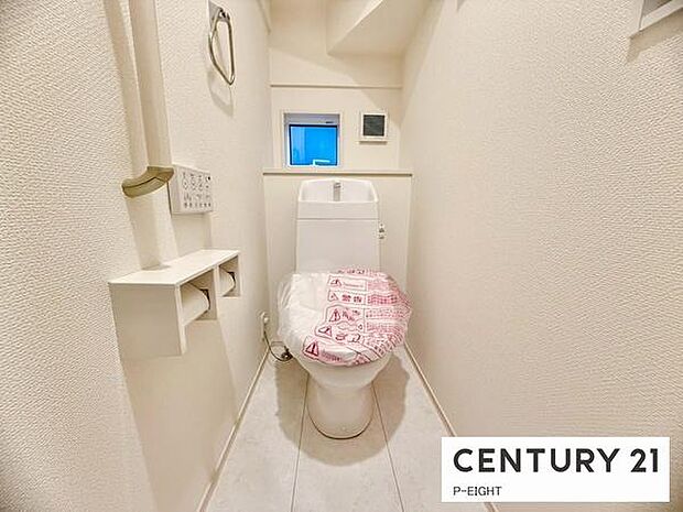 ウォシュレット付きの暖房便座で快適です！