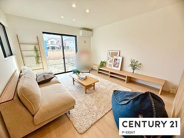 家族の笑い声が聞こえてきそうな、暖かい空間になっています。