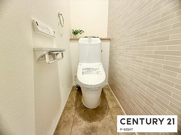 ウォシュレット付きの暖房便座で快適です！