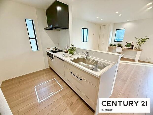 料理をしながらリビングを見渡せるつくりで、料理中も家族との会話がはずみます。