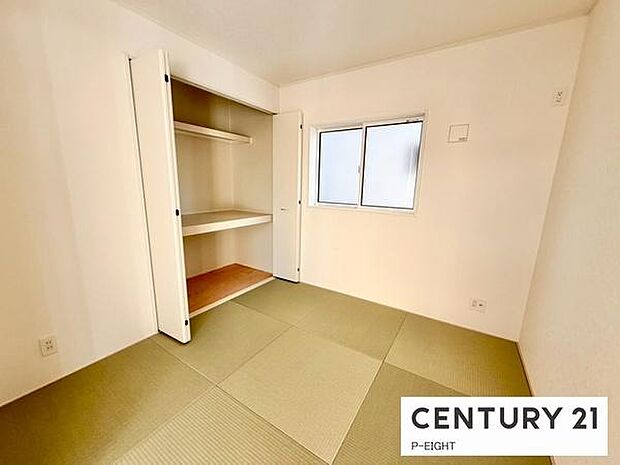 リビング横には使い勝手の良い和室があります！