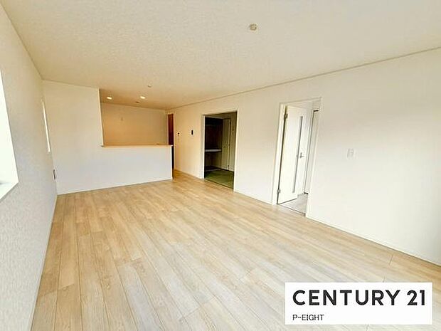 家族の笑い声が聞こえてきそうな、暖かい空間になっています。