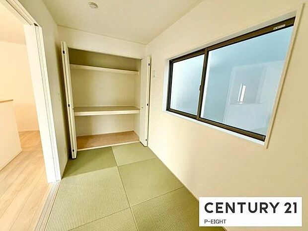 リビング横には使い勝手の良い和室があります！