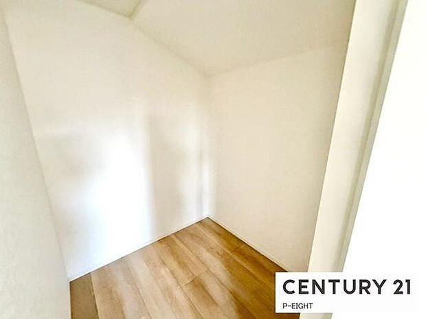 広めの収納スペースあり!