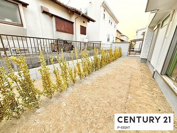 敷地内には自由に使える庭があります！