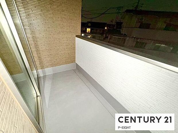 洗濯物は日当たりの良いバルコニーへ！