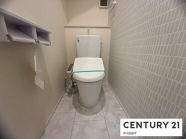 ウォシュレット付きの暖房便座で快適です！