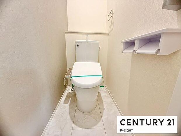 ウォシュレット付きの暖房便座で快適です!