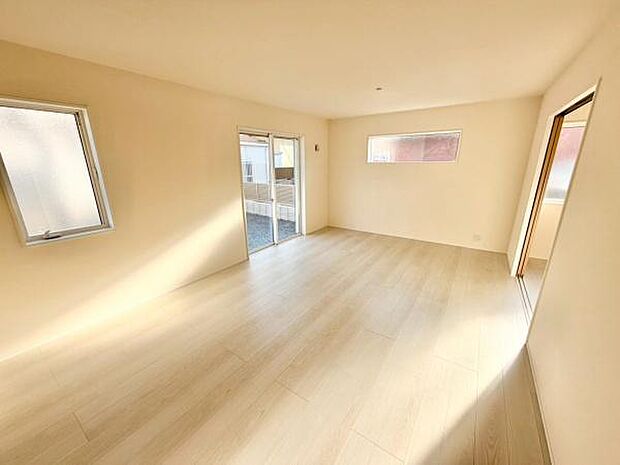 家族の笑い声が聞こえてきそうな、暖かい空間になっています。