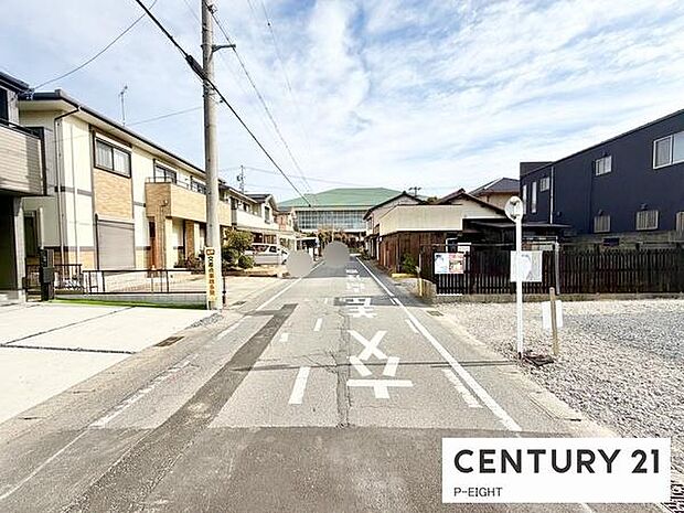 アスファルト舗装の道路です！