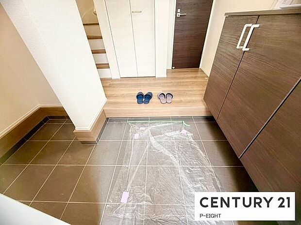 穏やかな色合いで来客をなごませてくれます！シューズインクローゼット付きです！