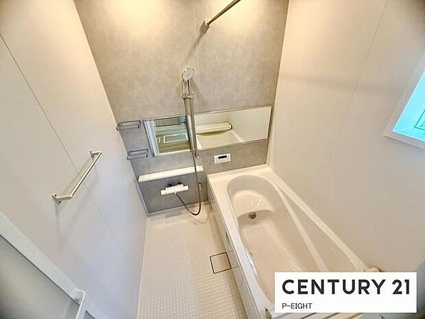 一坪サイズのお風呂で毎日の疲れを癒してください。