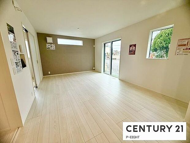 家族の笑い声が聞こえてきそうな、暖かい空間になっています。