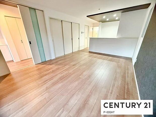 家族の笑い声が聞こえてきそうな、暖かい空間になっています。