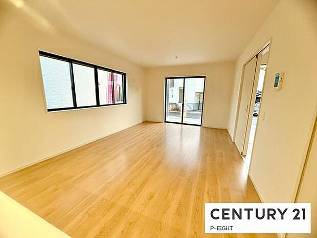 家族の笑い声が聞こえてきそうな、暖かい空間になっています。