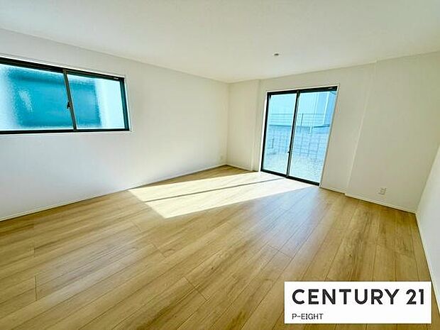 家族の笑い声が聞こえてきそうな、暖かい空間になっています。