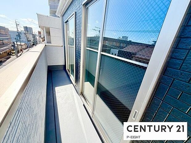 洗濯物は日当たりの良いバルコニーへ！