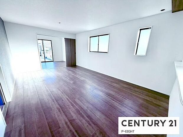 家族の笑い声が聞こえてきそうな、暖かい空間になっています。