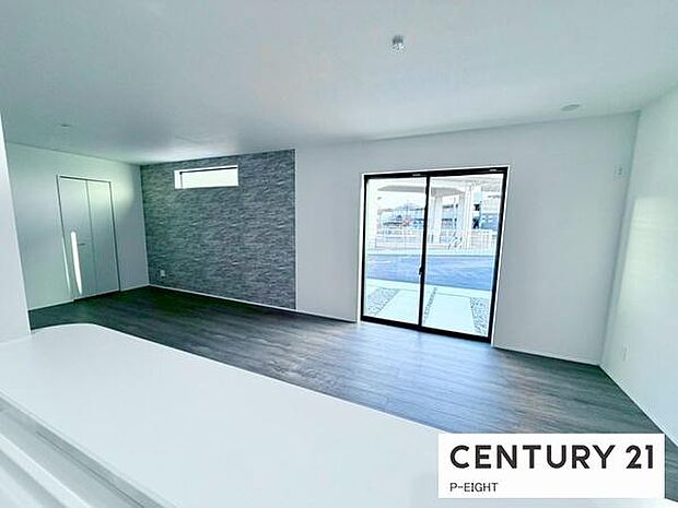 家族の笑い声が聞こえてきそうな、暖かい空間になっています。