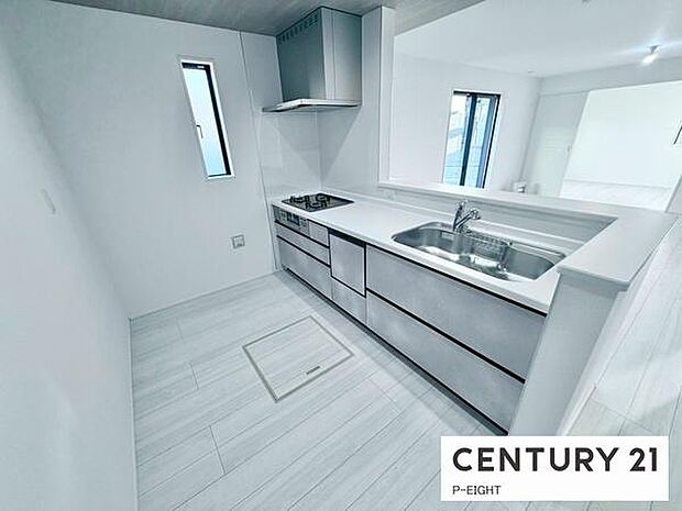 料理をしながらリビングを見渡せるつくりで、料理中も家族との会話がはずみます。